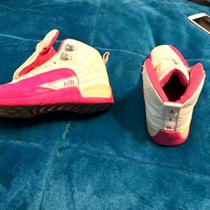 Nike Air jordan retro pink